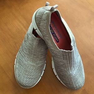 Skechers Air Cooled Memory Foam Shoe 8.5